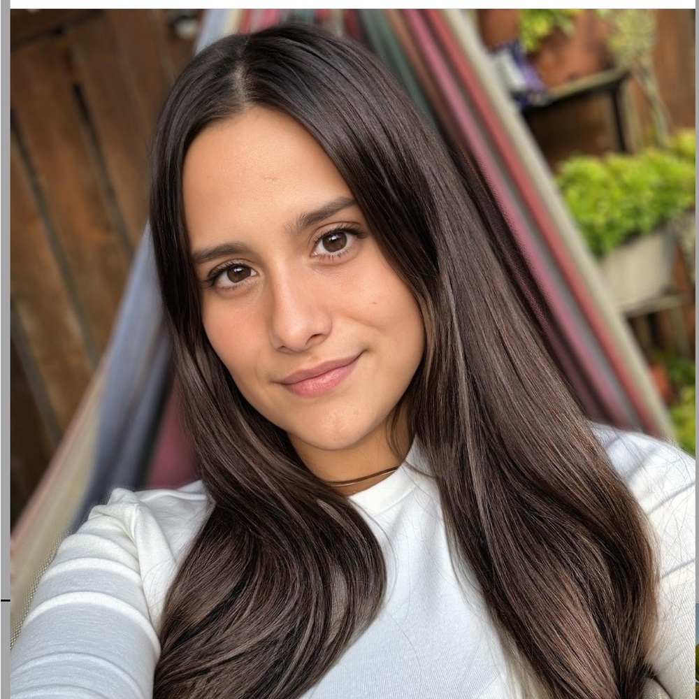 Meet your Posher, Elena